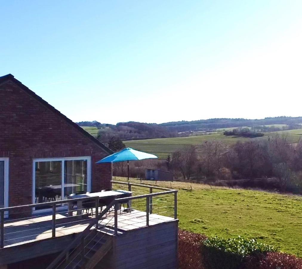 Huis Met Zonneterras, Tuin En Panoramisch Uitzicht Wellin Екстериор снимка